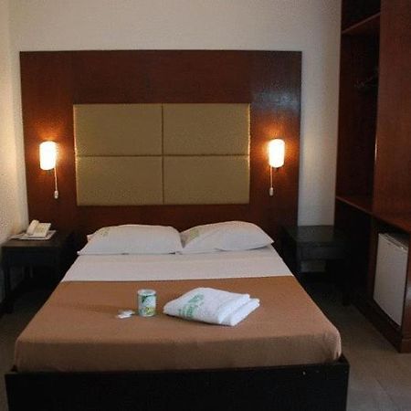 Cebu Century Hotel 外观 照片